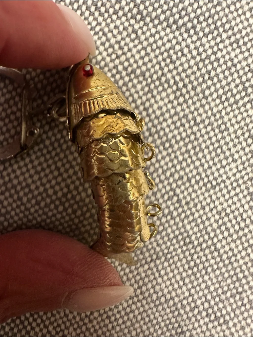 Vintage Gold-tone Fish-Shaped Keychain